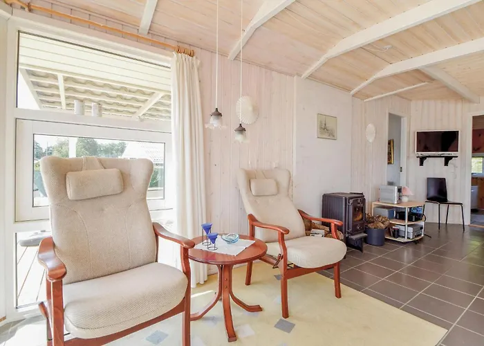 펜션 Three-bedroom In Bjert Binderup Strand