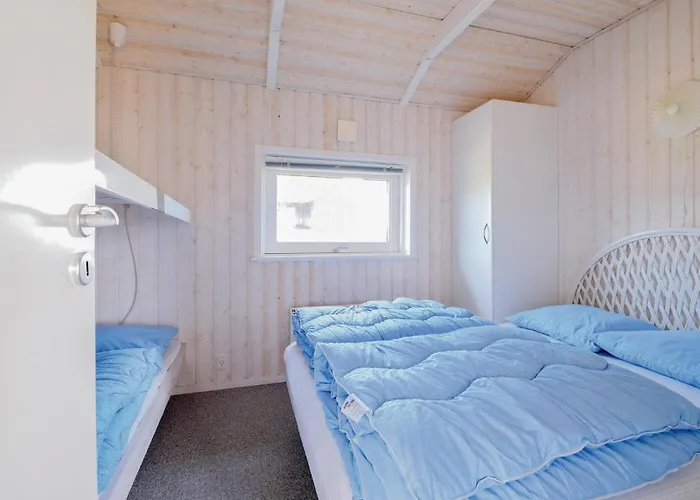 Three-bedroom In Bjert 펜션